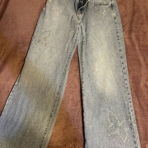 PacSun Women's Straight Leg Jeans - Light Blue with Butterfly Accents never worn
